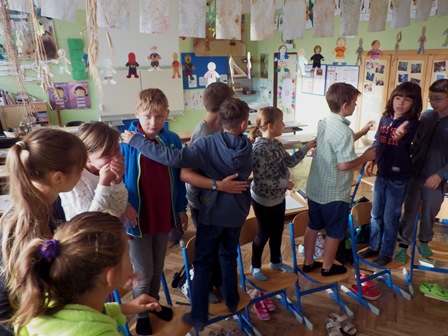 2016_09_21_třídnická_hodina_spolupráce_a_důvěra_07
