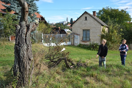 2016_09_29_Gandalfova_bojovka_04_střelba_vlaštovkou_na_cíl_Pavel